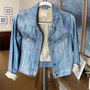 Cropped Jean Jacket. Sz S